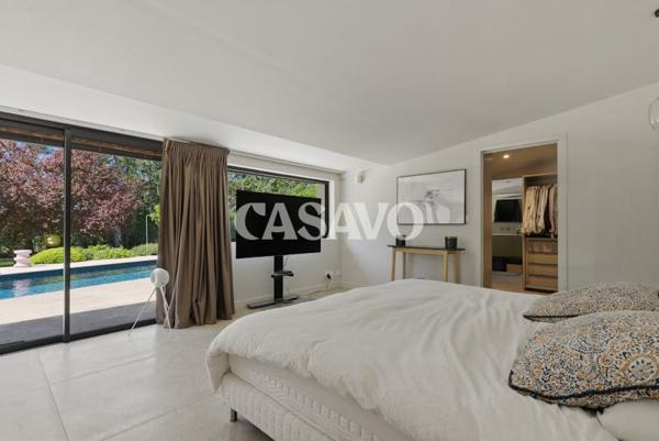 Vente Maison 5 pièces de 180m² - 13760 Saint-Cannat