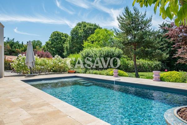 Vente Maison 5 pièces de 180m² - 13760 Saint-Cannat