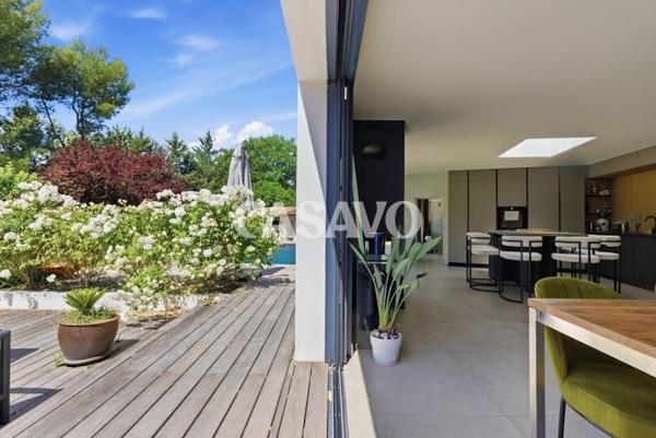 Vente Maison 5 pièces de 180m² - 13760 Saint-Cannat