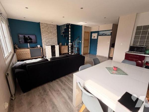 En exclusivité chez votre Notaire, maison de ville sur Coudekerque-Branche secteur Sainte-Germa...