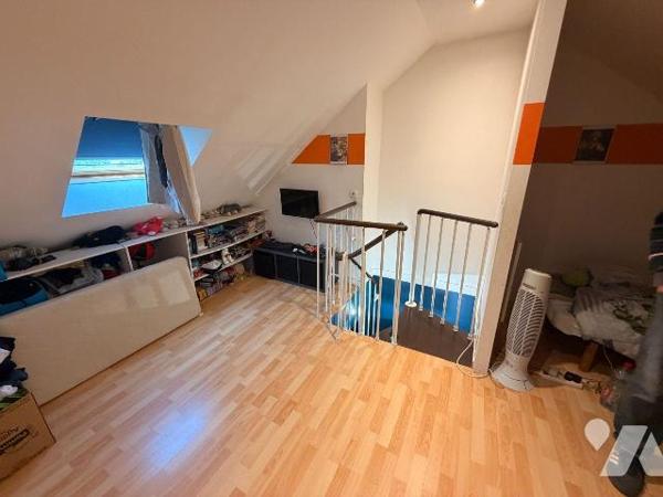 En exclusivité chez votre Notaire, maison de ville sur Coudekerque-Branche secteur Sainte-Germa...