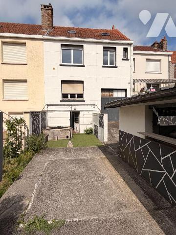 En exclusivité chez votre Notaire, maison de ville sur Coudekerque-Branche secteur Sainte-Germa...