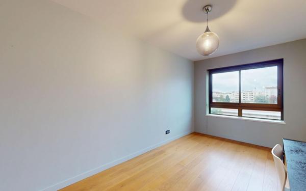 Appartement à louer    5 pièces • 139,41 m2 Lyon 4