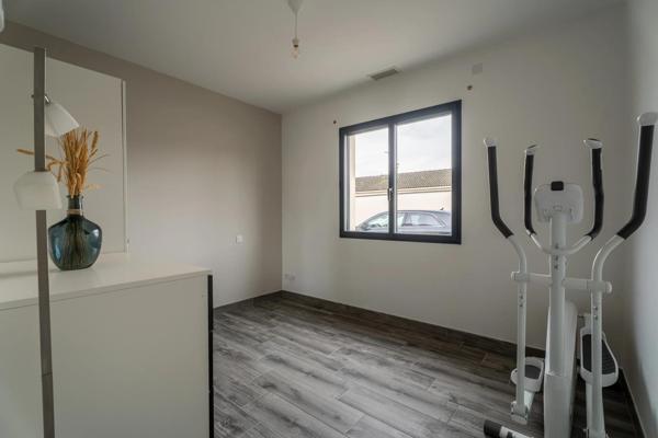 Maison contemporaine rénovée de 147 m² à Blanquefort