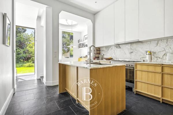 Bordeaux, Maison 5 Chambres -  300 m² à vendre
