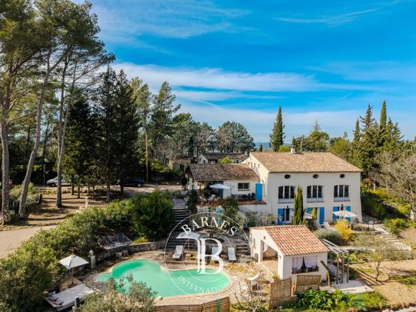 Lorgues, Villa 9 Chambres -  400 m² à vendre