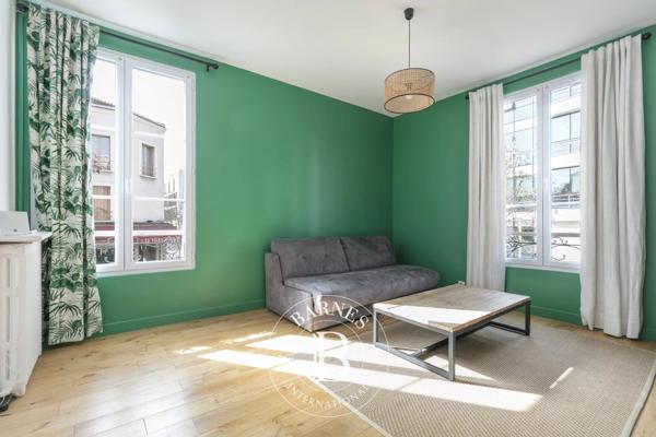 Suresnes, Maison 5 Chambres -  180 m² à vendre