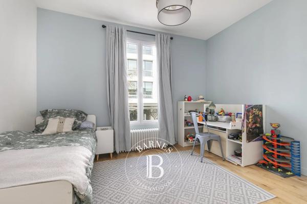 Suresnes, Maison 5 Chambres -  180 m² à vendre