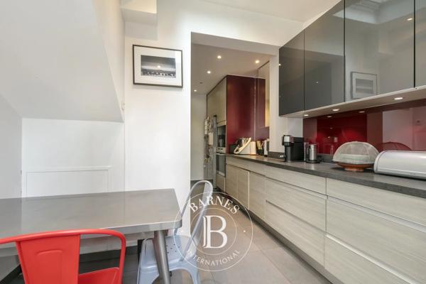 Suresnes, Maison 5 Chambres -  180 m² à vendre