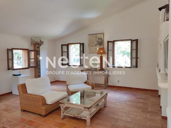 À VENDRE ? Bastide de charme d'environ 134m² à La Garde-Freinet