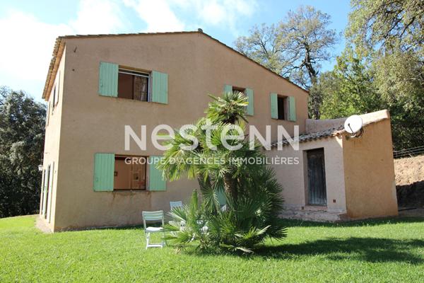 À VENDRE ? Bastide de charme d'environ 134m² à La Garde-Freinet