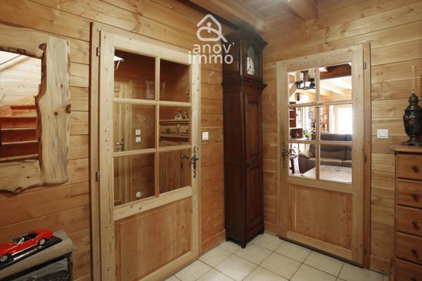 Chalet
                                                                                                                                                                                                                                                                                                                        9 pièce(s)                                                                                                                                                                                                          6 chambre(s)                                                                                                                                                                                                          271.8  m²