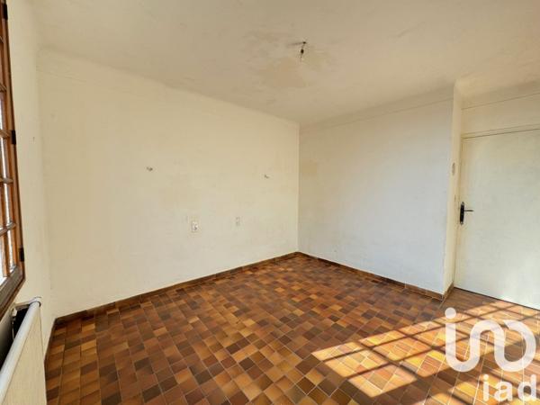 Maison 8 pièces de 177 m² à Châteauneuf-de-Gadagne (84470)