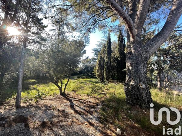 Maison 8 pièces de 177 m² à Châteauneuf-de-Gadagne (84470)