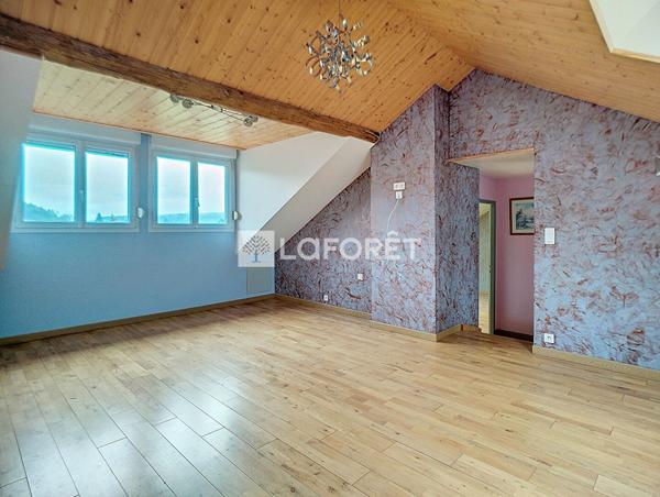 Location appartement près de QUENOCHE - 3 pièce(s) - 65 m² - 595 €/mois