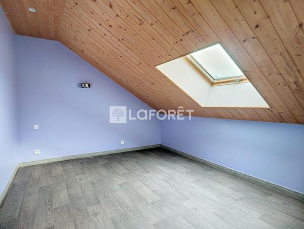 Location appartement près de QUENOCHE - 3 pièce(s) - 65 m² - 595 €/mois