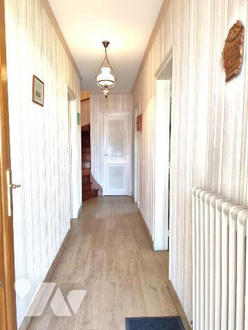 Maison 3/4 chambres - garage - grenier atelier jardin.