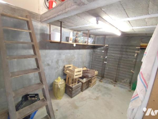 Maison 3/4 chambres - garage - grenier atelier jardin.