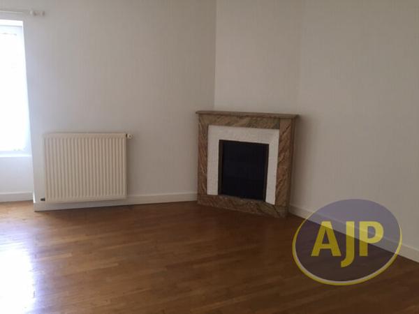Location appartement Cugand : 450 € - AJP Immobilier Clisson