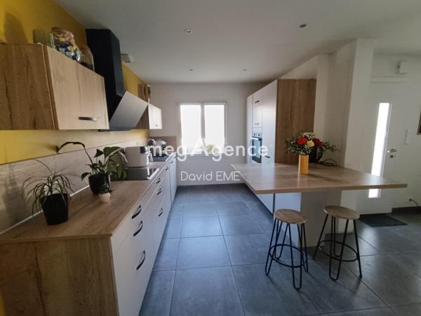 Maison à AIZENAY, 85190 - 5 pièces 95m²