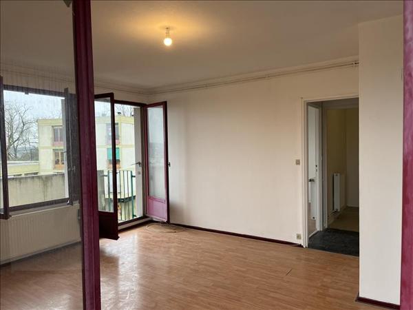 Appartement à vendre |  Vierzon |  2 pièces | 47 m²