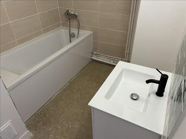 Appartement à vendre |  Vierzon |  2 pièces | 47 m²