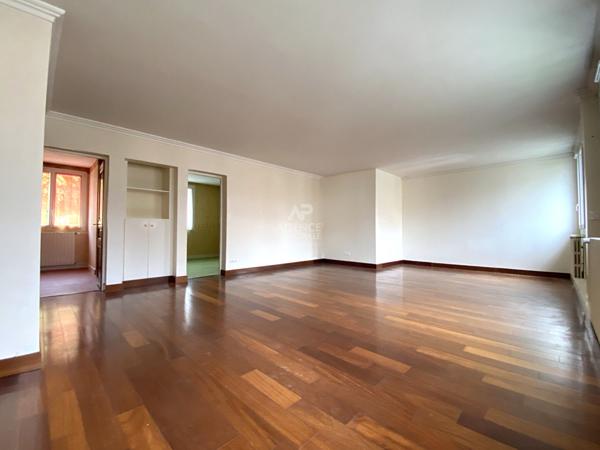 Appartement Nanterre 4 pièce(s)-66 m² €279 000 ** - Référence 15091