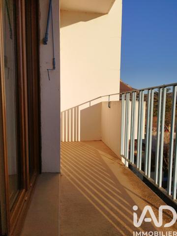 Location appartement 5 pièces 142 m² Millau