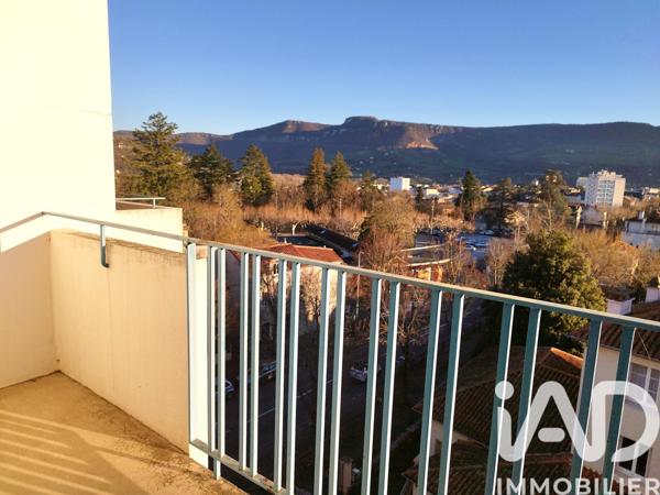 Location appartement 5 pièces 142 m² Millau