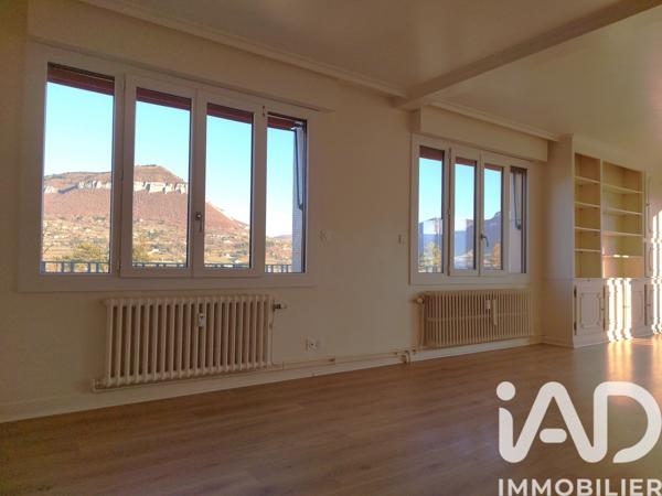 Location appartement 5 pièces 142 m² Millau