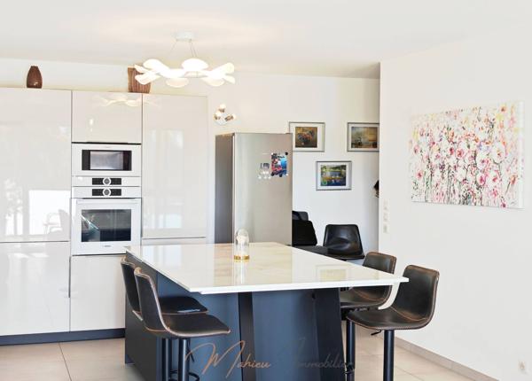 Appartement 5 pièces 85m² à vendre à Ferney-Voltaire 01210