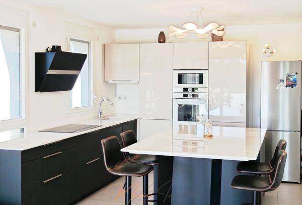 Appartement 5 pièces 85m² à vendre à Ferney-Voltaire 01210