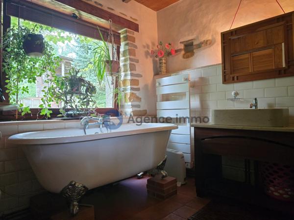 À vendre - Maison ancienne, 9 pièces située à Navarrenx (64190)