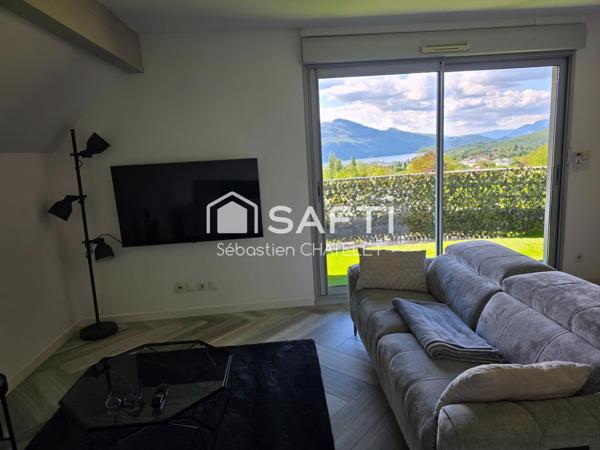 Dernier étage avec vue lac à Mouxy