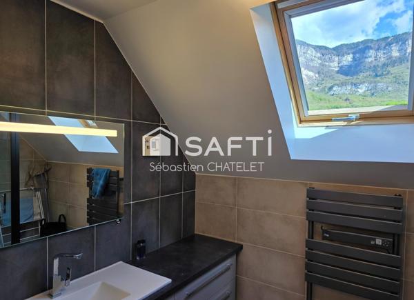 Dernier étage avec vue lac à Mouxy