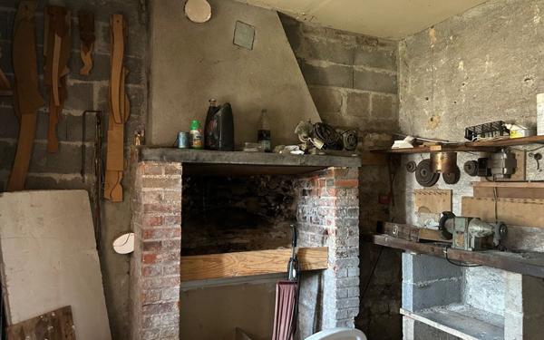 Maison à vendre    7 pièces •  Monnaie