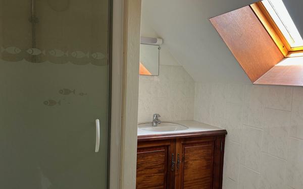 Maison à vendre    7 pièces •  Monnaie