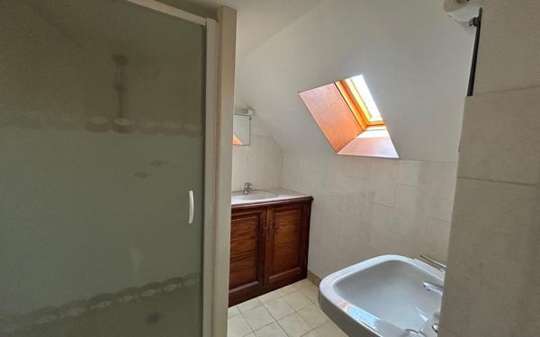 Maison à vendre    7 pièces •  Monnaie