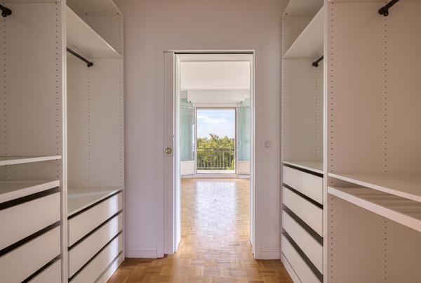 Appartement à louer 4 990 € CC VILLE D AVRAY 6 p 188 m² DPE D
