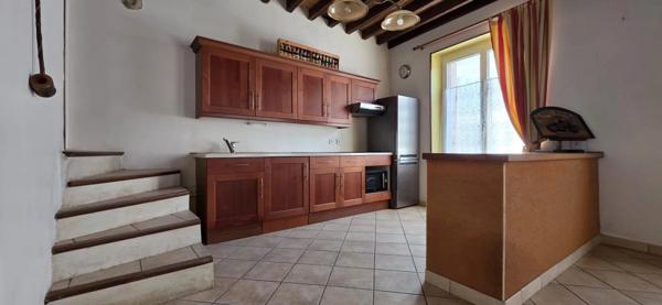 Vente                                                      Maison de village
                        
                     4 pièces                      111 m2                     à Nailly