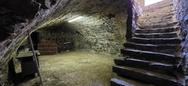 Vente                                                      Maison de village
                        
                     4 pièces                      111 m2                     à Nailly