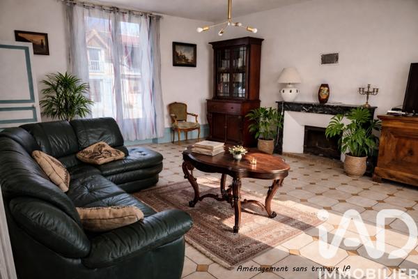 Maison à vendre 7 pièces 237 m² Champigny-sur-Veude