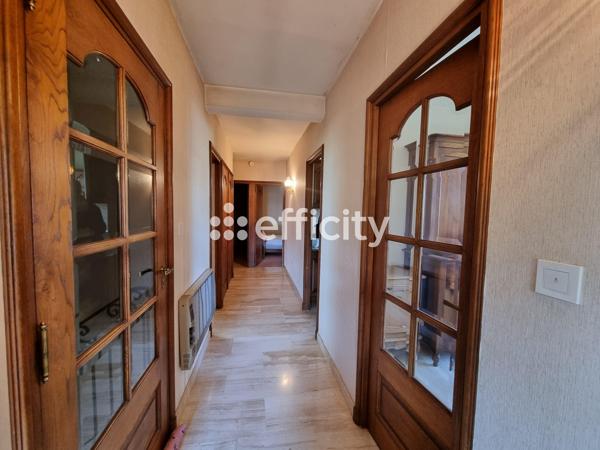 Maison 15 pièces - 350 m²