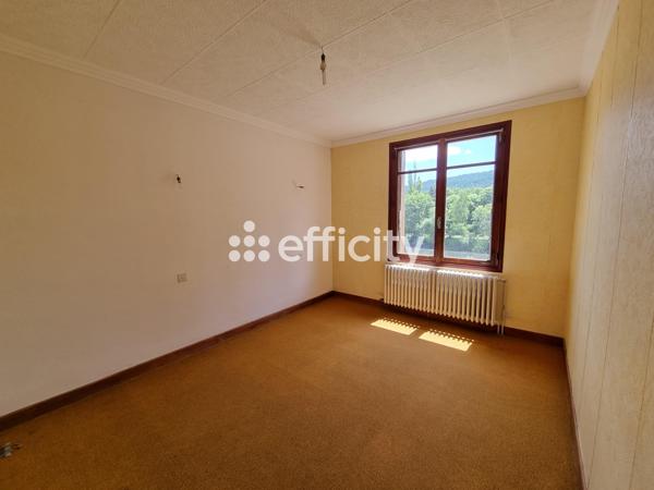 Maison 15 pièces - 350 m²
