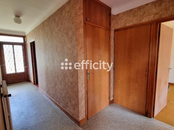 Maison 15 pièces - 350 m²