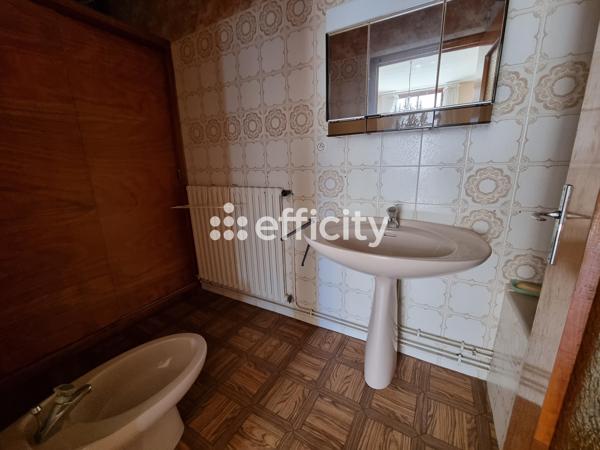 Maison 15 pièces - 350 m²