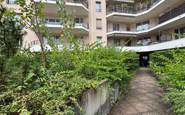 Appartement à vendre    2 pièces • 49,16 m2 Lyon 6