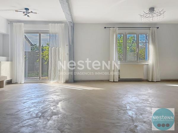 COUP DE COEUR À CONTRES - MAISON RÉNOVÉE, SANS VIS-À-VIS, 4 CHAMBRES ET BEAUX ESPACES DE VIE !