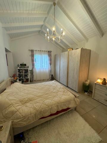 Maison à vendre    5 pièces •  Petit-Bourg