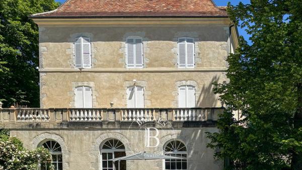 Bergerac, Château 11 Chambres -  594 m² à vendre